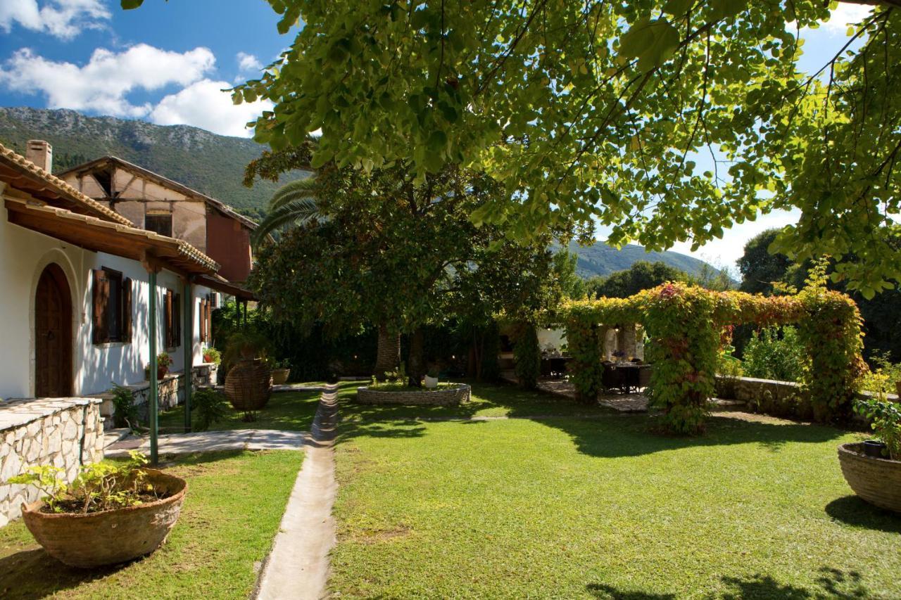 Villagio Magnolia Sivros Bagian luar foto