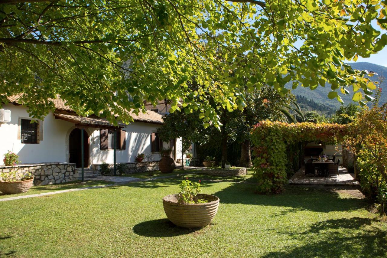 Villagio Magnolia Sivros Bagian luar foto