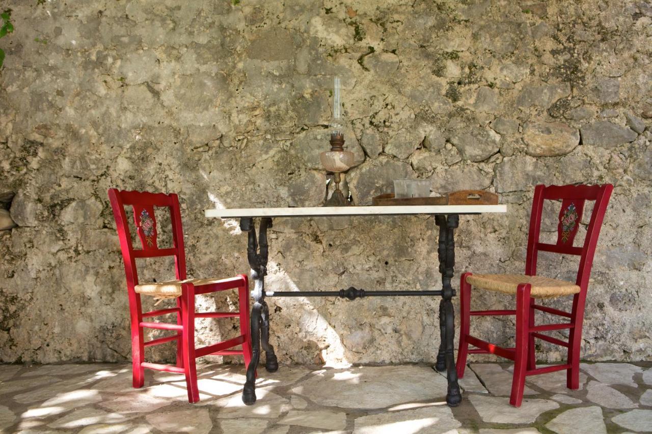 Villagio Magnolia Sivros Bagian luar foto