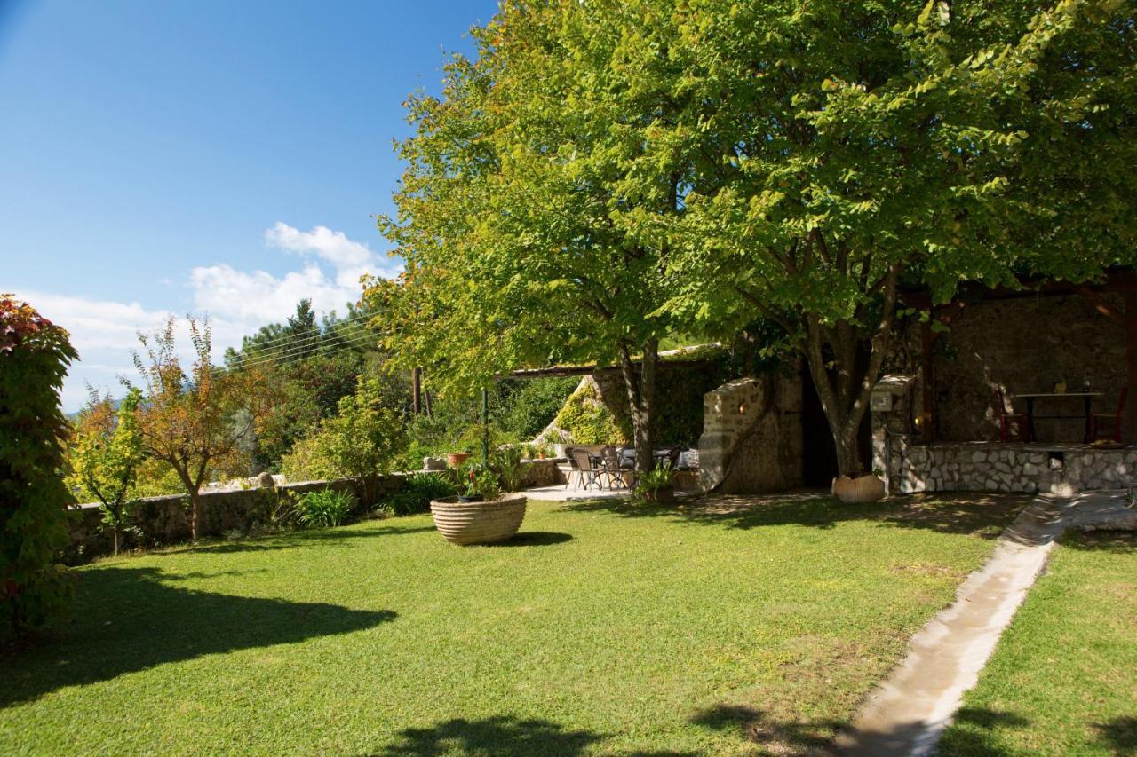 Villagio Magnolia Sivros Bagian luar foto