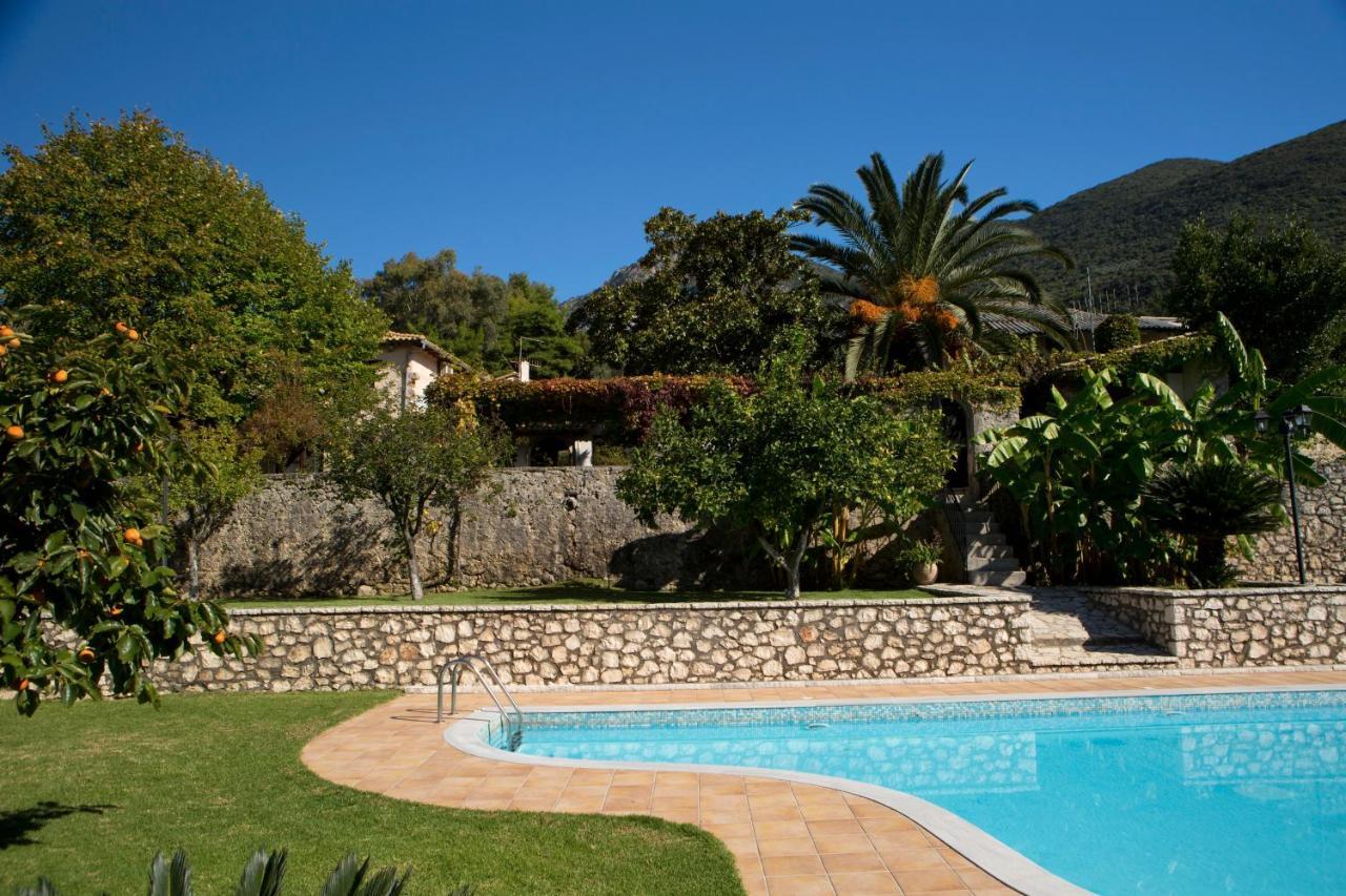 Villagio Magnolia Sivros Bagian luar foto