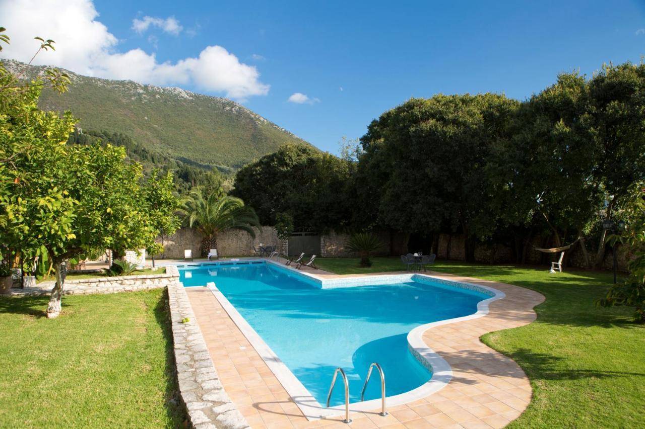 Villagio Magnolia Sivros Bagian luar foto